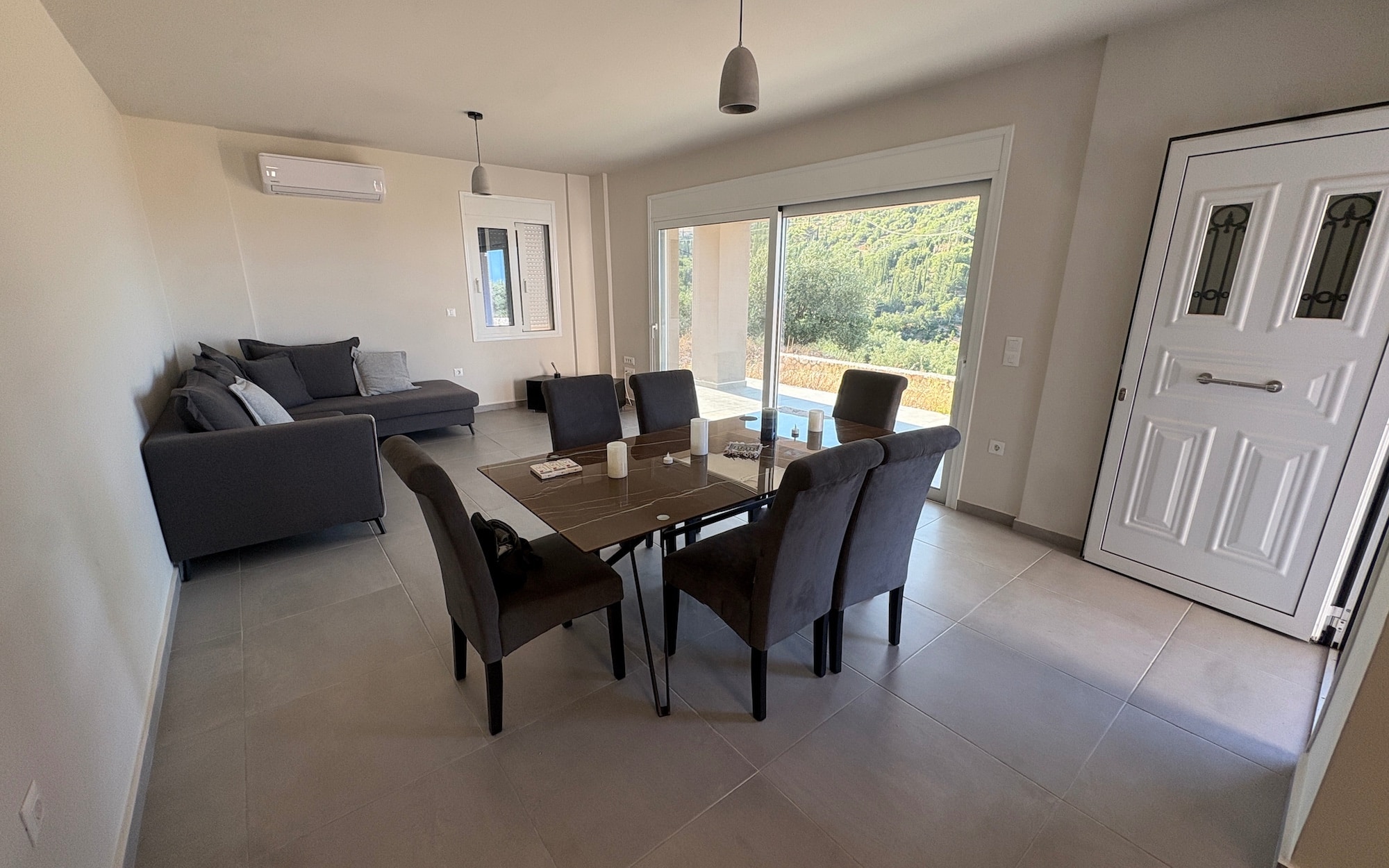 Dilinata Exceptional Residence Near Completion With Sea Views