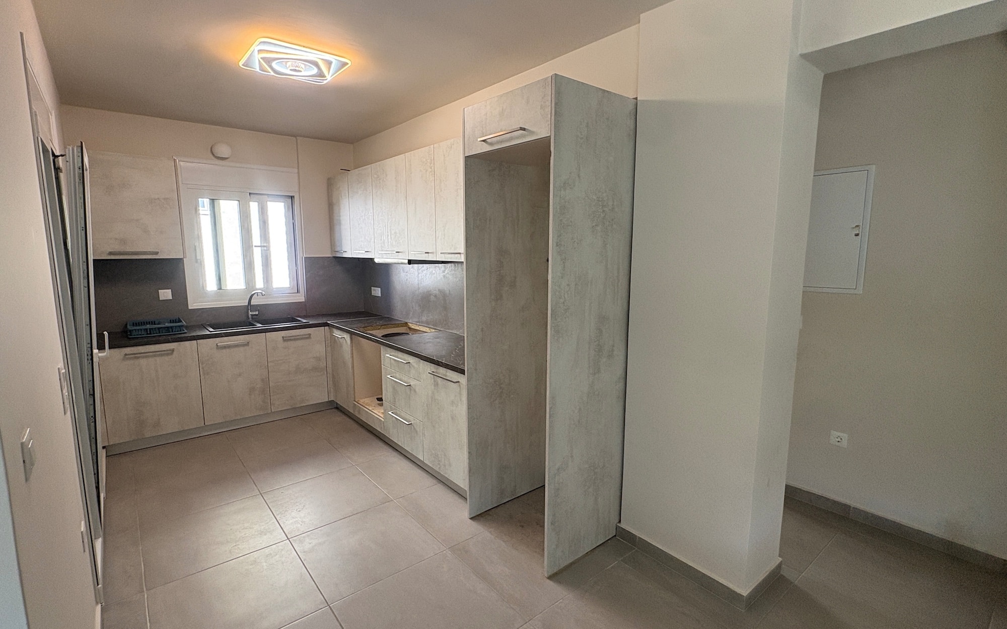 Dilinata Exceptional Residence Near Completion With Sea Views