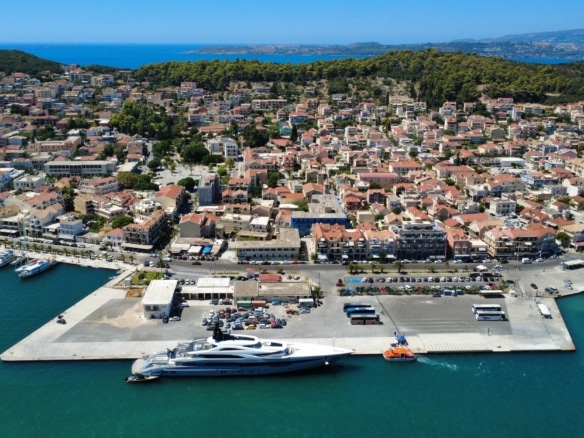 Argostoli Prime Central Building – Exceptional Redevelopment Opportunity