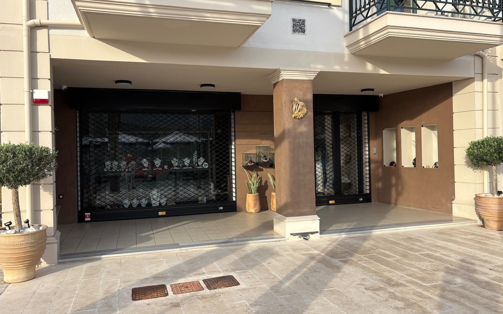 Argostoli Prime Seafront Commercial Property – Exceptional Investment Opportunity