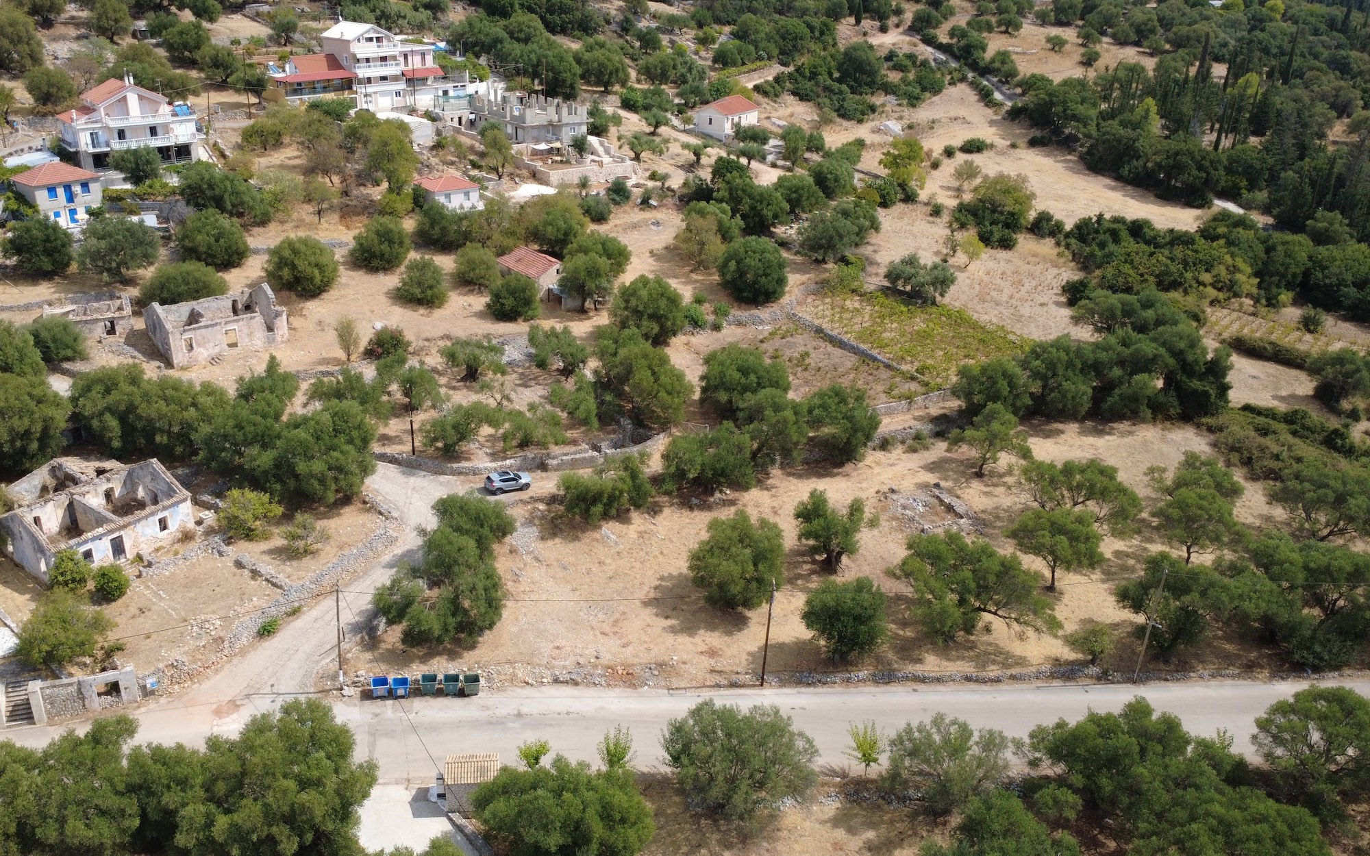 Faraklata Olive Grove, Vineyard & Historic Stone Building