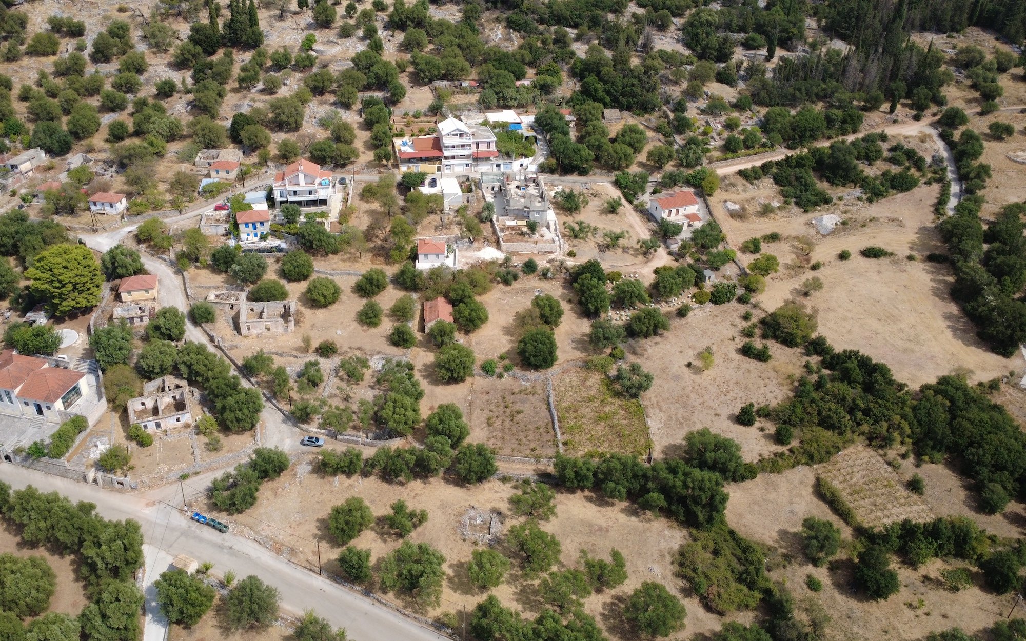 Faraklata Olive Grove, Vineyard & Historic Stone Building