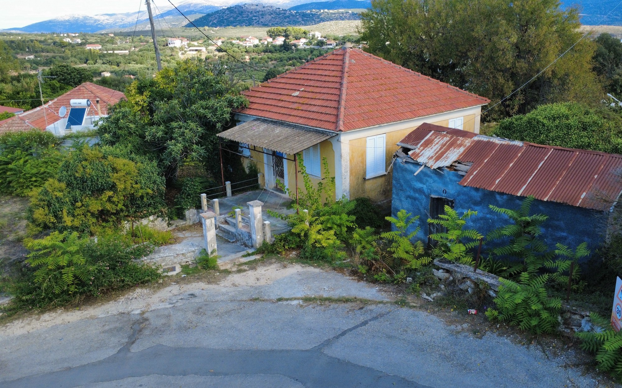 Korianna Charming Cottage And Generous Village Plot
