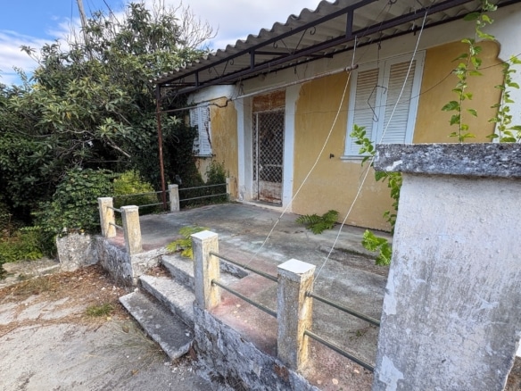 Korianna Charming Cottage And Generous Village Plot