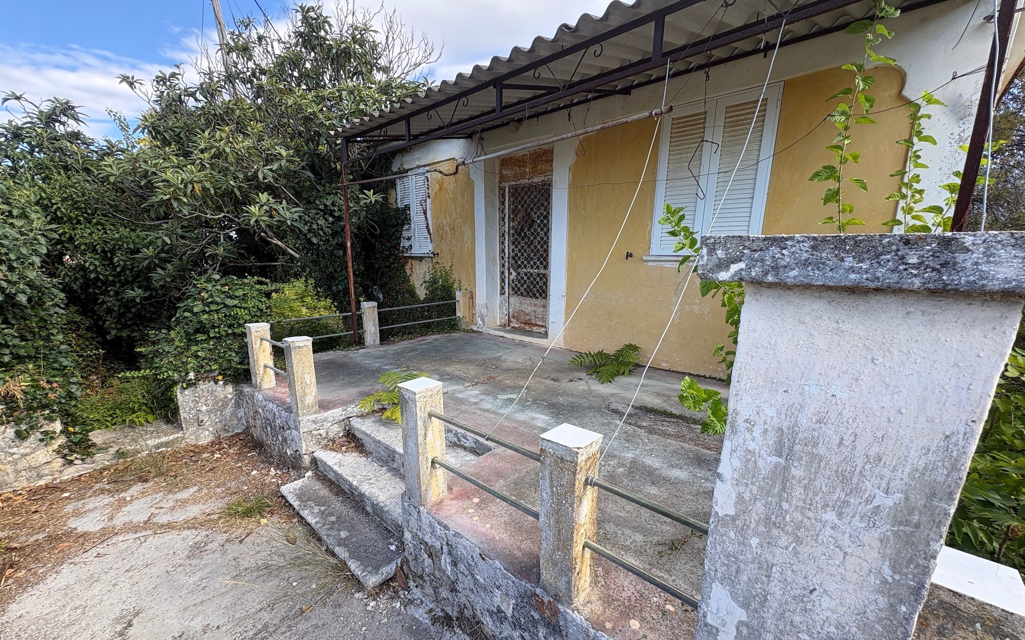 Korianna Charming Cottage And Generous Village Plot