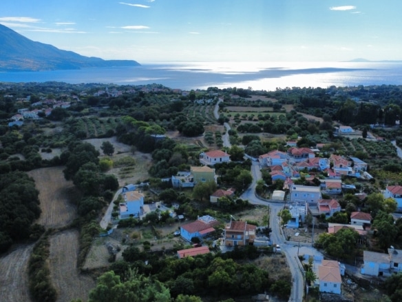Korianna Charming Cottage And Generous Village Plot
