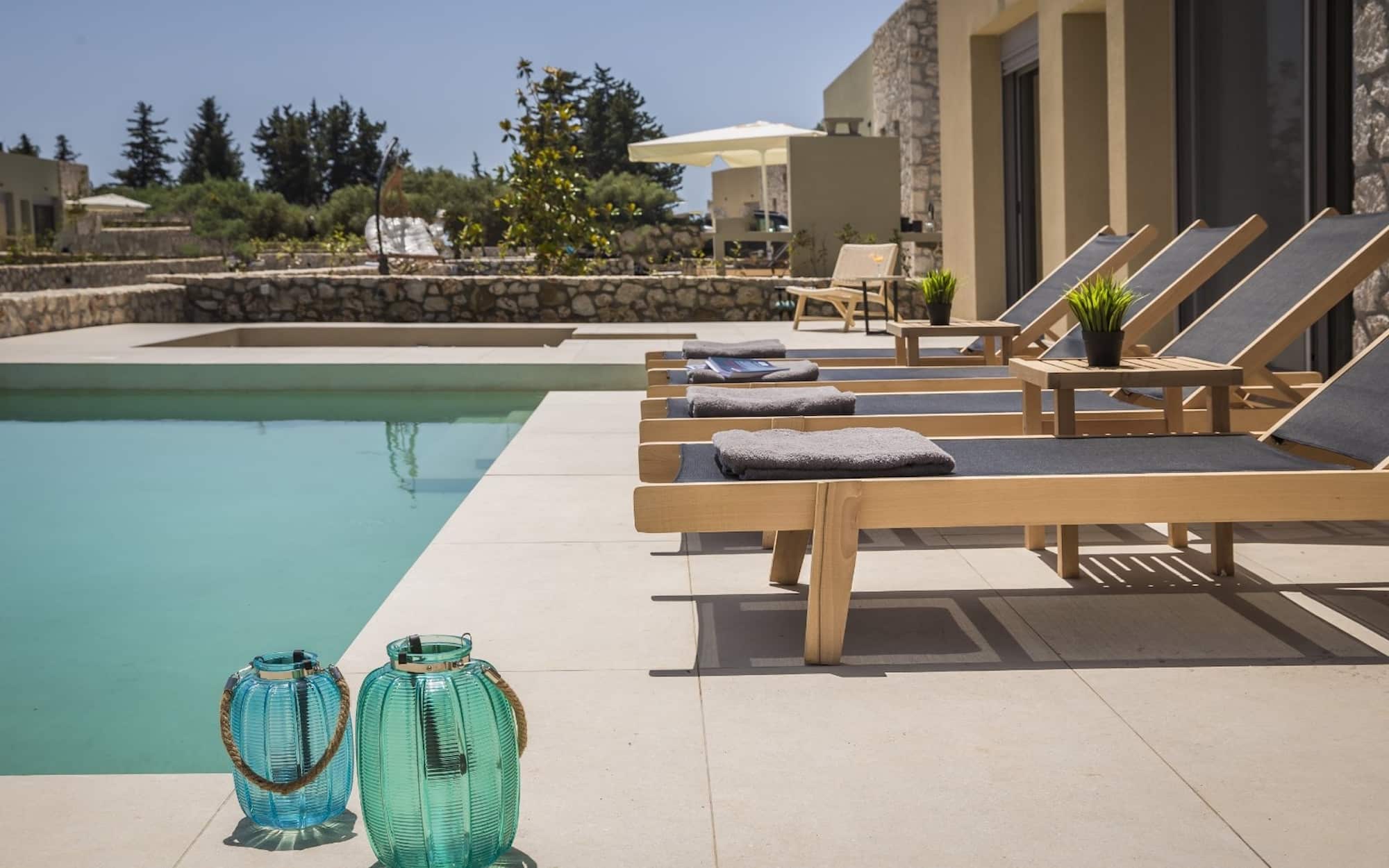 Pessada Exclusive Collection of 6 Luxury Villas